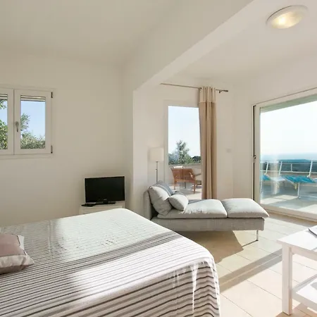 Villa Le Terrazze Pool